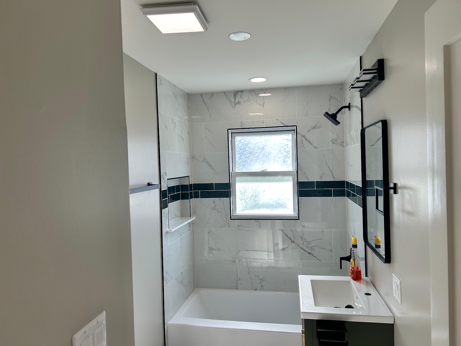 Clean electrical conduit and wiring run